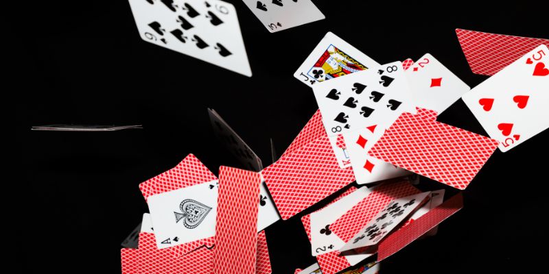 Dù là Poker, Xì tố, Mậu binh hay Tiến lên, đây luôn được coi là một "vũ khí" lợi hại